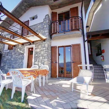 Casa Magotina Villa Tavernola Bergamasca Exterior photo